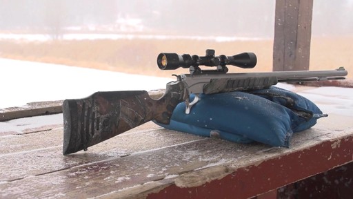 Thompson / Center? Pro Hunter? FX Muzzleloader with 3-9x40mm Scope Realtree? AP? Camo / Stainless Steel - image 10 from the video
